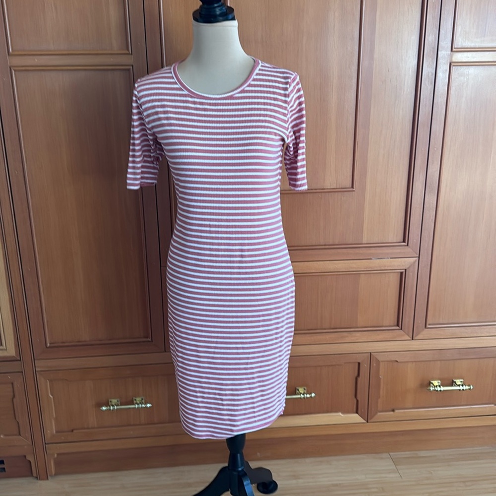 EUC LulaRoe dress, size small, pink and white stripes